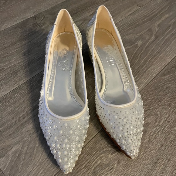 Pearl White Wedding Shoes - Block Heel - Picture 4 of 5